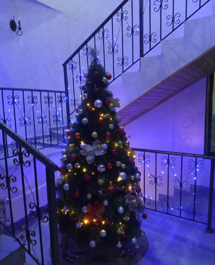 Hotel Elite House Местия Экстерьер фото