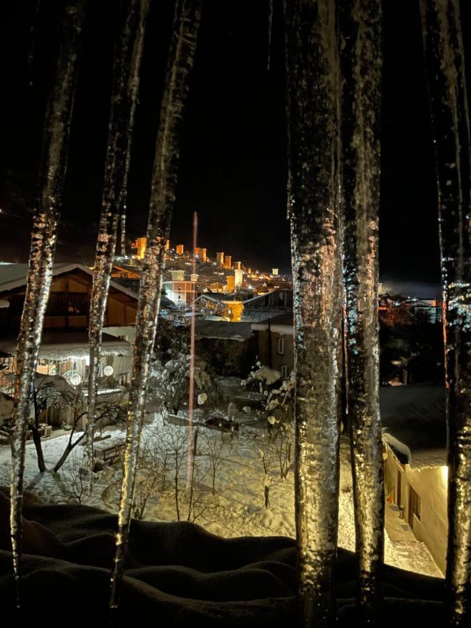 Hotel Elite House Местия Экстерьер фото