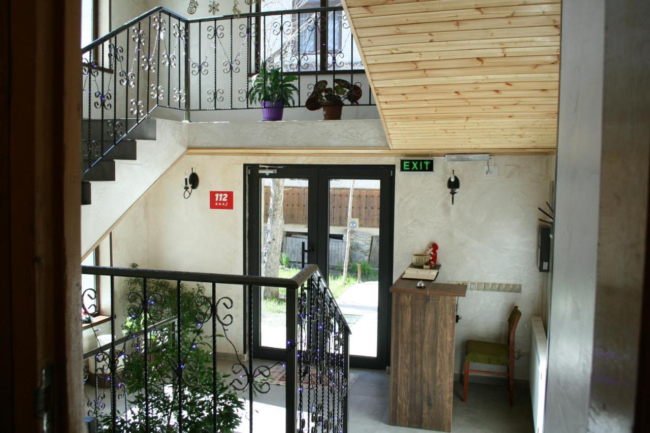 Hotel Elite House Местия Экстерьер фото