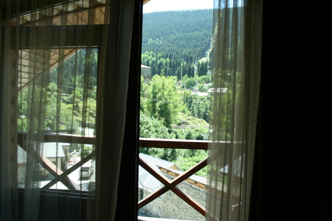 Hotel Elite House Местия Экстерьер фото